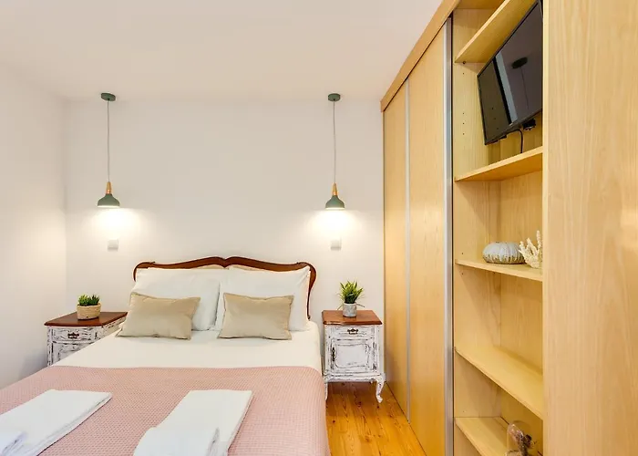 Apartment Riverside 2 Bedroom By Da'home Porto