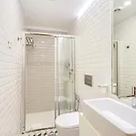 Riverside 2 Bedroom By Da'home *