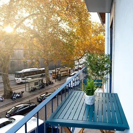 Lägenhet Riverside 2 Bedroom By Da'home